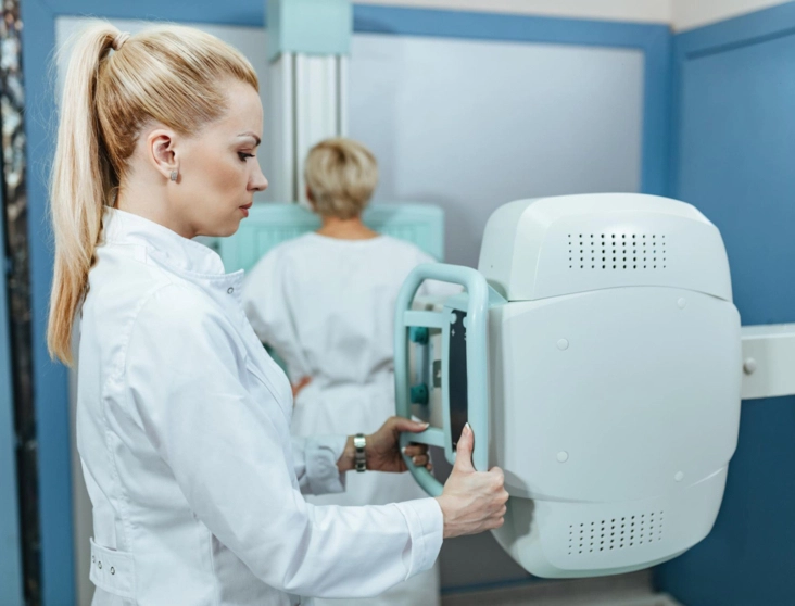 Digitális röntgenfelvételi berendezés telepítése